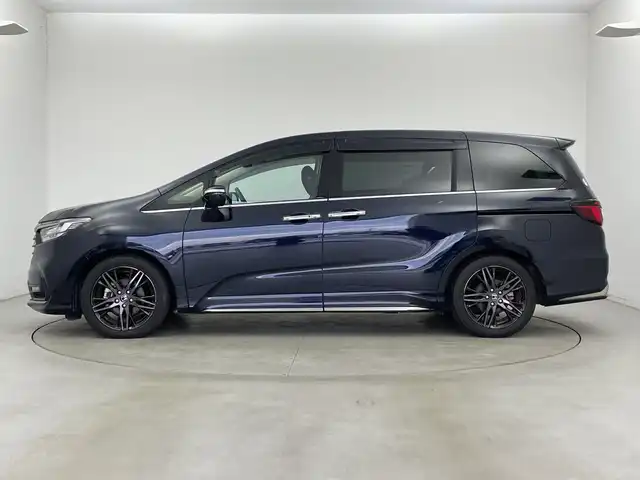 ホンダ オデッセイ ハイブリッド e:HEVアブソルート EX 新潟県 2021(令3)年 6.1万km プレミアムヴィーナスブラックP メーカー純正ナビ/(CD.DVD.SD.フルセグ.Bluetooth)/全方位カメラ/ホンダセンシング/レーダークルーズコントロール/レーンキープアシスト/ブラインドスポットモニター/LEDオートライト/両側パワースライドドア/前後ドライブレコーダー/ハーフレザーシート/前席シートヒーター/ビルトインETC2.0/プッシュスタート/スマートキー/純正フロアマット