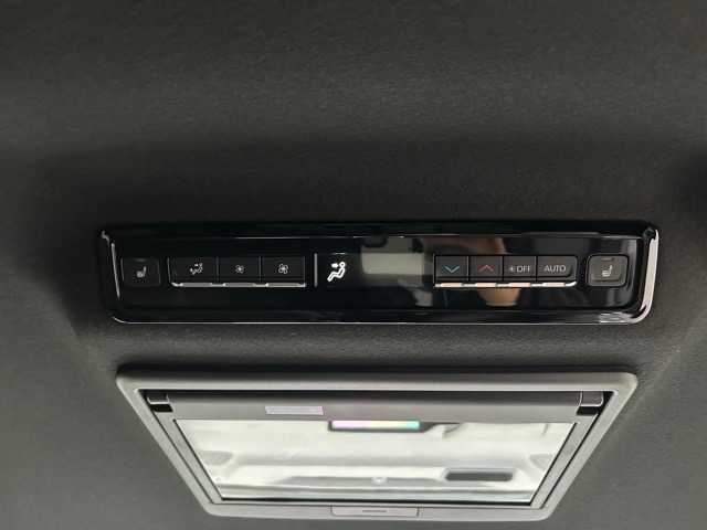 トヨタ ヴォクシー ハイブリッド S－Z 千葉県 2024(令6)年 2.2万km スパークリングブラックパールクリスタルシャイン 純正10.5インチディスプレイオーディオナビ/フルセグTV/HDMI/Bluetooth/ETC2.0/モデリスタエアロパーツセット/モデリスタシグニチャーイルミグリル/モデリスタイルミルーフスポイラー/パノラミックビューモニター/両側パワースライドドア/パワーバックドア/純正フリップダウンモニター/ヘッドアップディスプレイ/前後ドライブレコーダー/前後コーナーセンサー/1列目・2列目シートヒーター/2列目オットマン/ハーフレザーシート/デジタルインナーミラー/ブラインドスポットモニター/プリクラッシュセーフティ/レーンディパーチャーアラート/ロードサインアシスト/緊急時操舵支援/フロントクロストラフィックアラート/レーンチェンジアシスト/安心降車アシスト/オートハイビーム/ウィンカーミラー/プッシュスタート/スマートキー/スペアキー1本/ドアバイザー/リアサンシェード/ステアリングスイッチ/LEDヘッドライト/モデリスタ18インチアルミホイール/純正フロアマット/保証書/取扱説明書