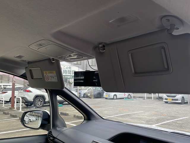 トヨタ ヴォクシー ZS 神奈川県 2014(平26)年 10万km ホワイトパールクリスタルシャイン 純正ナビ/（CD/DVD/AM/FM/SD/USB/AUX/BT/フルセグTV)/バックカメラ/前方ドライブレコーダー/ETC/左側パワースライドドア/右側スライドドア/プッシュスタート/横滑り防止装置/盗難防止装置/ブレーキアシスト/トラクションコントロール/ABS/アイドリングストップ/純正フロアマット/純正アルミホイール/スペアキー×１/保証書/取扱説明書