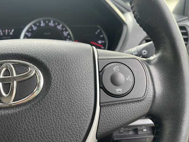 トヨタ ヴォクシー ZS 神奈川県 2014(平26)年 10万km ホワイトパールクリスタルシャイン 純正ナビ/（CD/DVD/AM/FM/SD/USB/AUX/BT/フルセグTV)/バックカメラ/前方ドライブレコーダー/ETC/左側パワースライドドア/右側スライドドア/プッシュスタート/横滑り防止装置/盗難防止装置/ブレーキアシスト/トラクションコントロール/ABS/アイドリングストップ/純正フロアマット/純正アルミホイール/スペアキー×１/保証書/取扱説明書