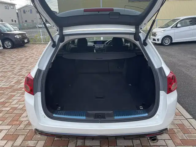 ホンダ アコード ツアラー 20TL インターナビパッケージ 新潟県 2012(平24)年 7.8万km ホワイトオーキッドパール (株)IDOMが運営する【じしゃロン新潟店】の自社ローン専用車両になります。/こちらは現金またはオートローンご利用時の価格です。自社ローンご希望の方は別途その旨お申付け下さい/スマートキー/スペアキー１本付/クルーズコントロール/純正ナビ/ワンセグテレビ（走行時視聴不可）/CD、DVD、AM、FM視聴可能/バックカメラ/ETC/純正フロアマット/純正AW/本革巻きステアリング/ウインカーミラー/キセノンヘッドランプ