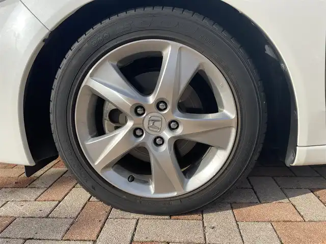 ホンダ アコード ツアラー 20TL インターナビパッケージ 新潟県 2012(平24)年 7.8万km ホワイトオーキッドパール (株)IDOMが運営する【じしゃロン新潟店】の自社ローン専用車両になります。/こちらは現金またはオートローンご利用時の価格です。自社ローンご希望の方は別途その旨お申付け下さい/スマートキー/スペアキー１本付/クルーズコントロール/純正ナビ/ワンセグテレビ（走行時視聴不可）/CD、DVD、AM、FM視聴可能/バックカメラ/ETC/純正フロアマット/純正AW/本革巻きステアリング/ウインカーミラー/キセノンヘッドランプ