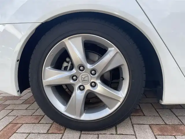 ホンダ アコード ツアラー 20TL インターナビパッケージ 新潟県 2012(平24)年 7.8万km ホワイトオーキッドパール (株)IDOMが運営する【じしゃロン新潟店】の自社ローン専用車両になります。/こちらは現金またはオートローンご利用時の価格です。自社ローンご希望の方は別途その旨お申付け下さい/スマートキー/スペアキー１本付/クルーズコントロール/純正ナビ/ワンセグテレビ（走行時視聴不可）/CD、DVD、AM、FM視聴可能/バックカメラ/ETC/純正フロアマット/純正AW/本革巻きステアリング/ウインカーミラー/キセノンヘッドランプ