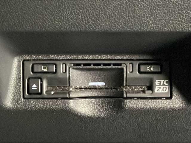 トヨタ アルファード Z 千葉県 2023(令5)年 0.7万km ブラック 純正ナビ/AM/FM/BT/フルセグTV/純正フリップダウンモニター/モデリスタフルエアロ/レーダークルーズコントロール/レーンキープアシスト/プリクラッシュセーフティ/クリアランスソナー/先行車発進お知らせ/ロードサインアシスト/ブラインドスポットモニタリング/オートホールド/オートハイビーム/両側パワースライドドア/パワーバックドア/ワイヤレス充電/デジタルインナーミラー/ステアリングヒーター/シートヒーター＆シートベンチレーション/ビルトインETC/LEDヘッドライト