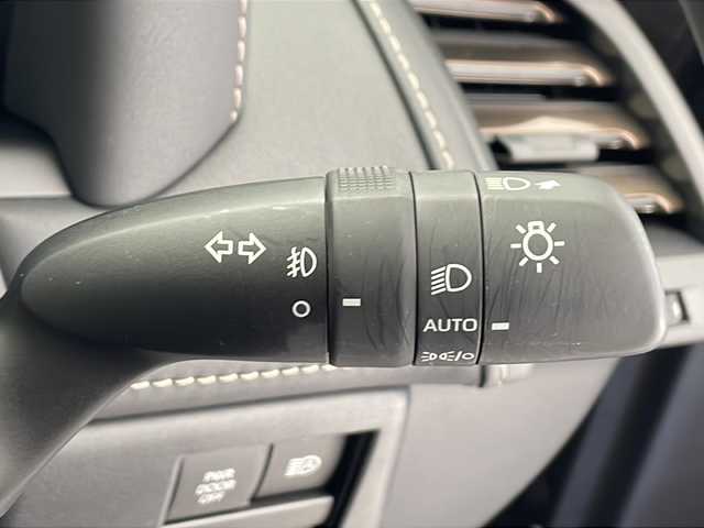 トヨタ アルファード Z 千葉県 2023(令5)年 0.7万km ブラック 純正ナビ/AM/FM/BT/フルセグTV/純正フリップダウンモニター/モデリスタフルエアロ/レーダークルーズコントロール/レーンキープアシスト/プリクラッシュセーフティ/クリアランスソナー/先行車発進お知らせ/ロードサインアシスト/ブラインドスポットモニタリング/オートホールド/オートハイビーム/両側パワースライドドア/パワーバックドア/ワイヤレス充電/デジタルインナーミラー/ステアリングヒーター/シートヒーター＆シートベンチレーション/ビルトインETC/LEDヘッドライト