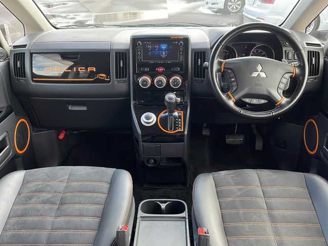 三菱 デリカＤ：５ アクティブギア 道北・旭川 2018(平30)年 7.8万km アイガーグレーM/ダイヤモンドブラックマイカ /ワンオーナー//純正ナビ/CD/DVD/BT/TV/SD/USB//バックカメラ//両側パワースライドドア//前席シートヒーター//パドルシフト//横滑り防止//ハーフレザー//オートライト//クルーズコントロール//HIDヘッドライト//フォグランプ//ETC//スペアキー//革巻きステアリング//ステアリングリモコン//純正フロアマット//ドアバイザー//保証書//取扱説明書//H30.31.R1.3.4.5.6.7ディーラー記録簿あり