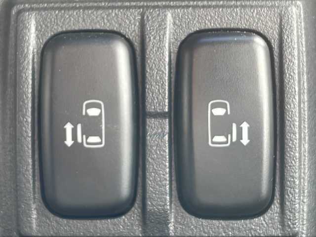 三菱 デリカＤ：５ アクティブギア 道北・旭川 2018(平30)年 7.8万km アイガーグレーM/ダイヤモンドブラックマイカ /ワンオーナー//純正ナビ/CD/DVD/BT/TV/SD/USB//バックカメラ//両側パワースライドドア//前席シートヒーター//パドルシフト//横滑り防止//ハーフレザー//オートライト//クルーズコントロール//HIDヘッドライト//フォグランプ//ETC//スペアキー//革巻きステアリング//ステアリングリモコン//純正フロアマット//ドアバイザー//保証書//取扱説明書//H30.31.R1.3.4.5.6.7ディーラー記録簿あり