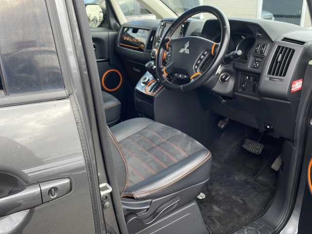 三菱 デリカＤ：５ アクティブギア 道北・旭川 2018(平30)年 7.8万km アイガーグレーM/ダイヤモンドブラックマイカ /ワンオーナー//純正ナビ/CD/DVD/BT/TV/SD/USB//バックカメラ//両側パワースライドドア//前席シートヒーター//パドルシフト//横滑り防止//ハーフレザー//オートライト//クルーズコントロール//HIDヘッドライト//フォグランプ//ETC//スペアキー//革巻きステアリング//ステアリングリモコン//純正フロアマット//ドアバイザー//保証書//取扱説明書//H30.31.R1.3.4.5.6.7ディーラー記録簿あり