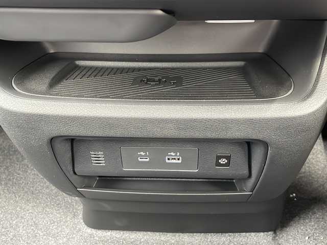 日産 セレナ e－パワー ハイウェイスター V 静岡県 2025(令7)年 0.1千km プリズムホワイト 純正ナビ/・AM/FM/・フルセグTV/・Bluetooth/・USB/・HDMI/主要装備/・アラウンドビューモニター/・デジタルインナーミラー/・ＥＴＣ２．０/・後席エアコン/・プロパイロット/・サイドカーテンエアバッグ/・両側パワスラ/・ワイヤレス充電/・オートハイビーム/・オートホールド/・ブラインドスポットモニター/・クリアランスソナー