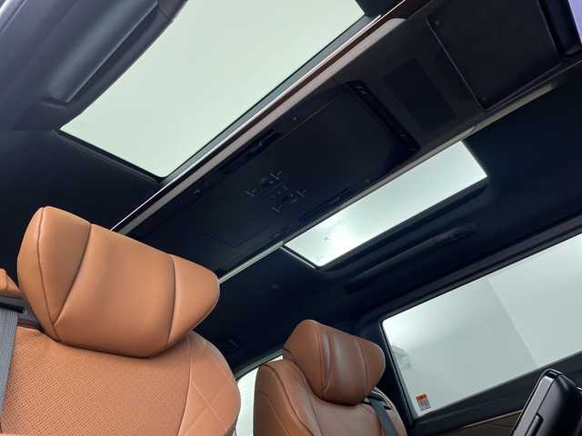 トヨタ ヴェルファイア ハイブリット エグゼクティブ ラウンジ 埼玉県 2023(令5)年 1.7万km プラチナホワイトパールマイカ 純正フリップダウンモニター/JBLプレミアムサウンド/左右独立ムーンルーフ/純正ナビ/(Bluetooth/HDMI/USB/AM/FM)/地デジフルセグ/CD/DVDキッド/全方位カメラ/前後ドライブレコーダー/ETC2.0/アダプティブクルーズコントロール/衝突軽減ブレーキ/ブラインドスポットモニター/車線逸脱警報/クリアランスソナー/オートマチックハイビーム/シートメモリー/シートヒーター・ベンチレーション/置くだけ充電/デジタルインナーミラー/パドルシフト/電子パーキングシステム/ブレーキホールド/電動格納ミラー/ウィンカーミラー/フロントフォグランプ/プッシュスタート/ステアリングリモコン/純正フロアマット/ドアバイザー/純正19インチアルミホイール