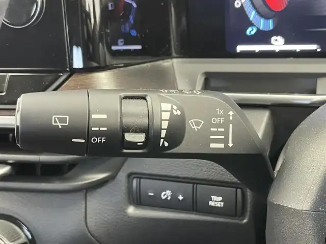 日産 オーラ G  90周年記念車 埼玉県 2024(令6)年 1.3万km ダークメタルグレー プロパイロット　ＢＯＳＥ　純正９インチナビ　アラウンドビューモニター　ＢＳＭ　ビルトインＥＴＣ２．０　ドライブレコーダー　レーダークルーズ　インテリジェントルームミラー　オートハイビーム　ＬＥＤ　ＴＶ