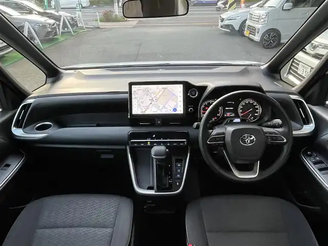 トヨタ ノア S－G 佐賀県 2023(令5)年 1.3万km ホワイトパールクリスタルシャイン ワンオーナー/トヨタセーフティセンス/・衝突被害軽減ブレーキ/・車線逸脱防止アラート/・先行車追随クルーズコントロール/・オートハイビーム/純正１０.５インチメモリナビ/・Bluetoothオーディオ/・Wifi/カーマルチメディア/・HDMI端子/・フルセグテレビ/ETC2.0/両側パワースライドドア/レザーステアリング/リアクーラー/ヘッドライトレベライザー/プッシュスタート