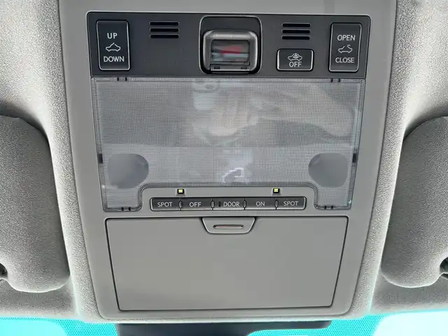レクサス ＬＳ 460 バージョンU Iパッケージ 岡山県 2006(平18)年 6.9万km ホワイトパールクリスタルシャイン 純正HDDナビ/CD、MD、AM、FM、HDD/レクサスLSプレミアムサウンドシステム/バックカメラ/ビルトインETC/サンルーフ/全席パワーシート/全席シートヒーター/全席ベンチレーション/ステアリングヒーター/電動リアドアサンシェード/電動リアウィンドウサンシェード/コーナーポール/D席メモリーシート/前後コーナーセンサー/本木目本革ステアリング＆本革シフトノブ/クルーズコントロール/電動パーキングブレーキ/後席センターアームレスト/ソアサンシェード/ステアリングヒーター/メモリーシート