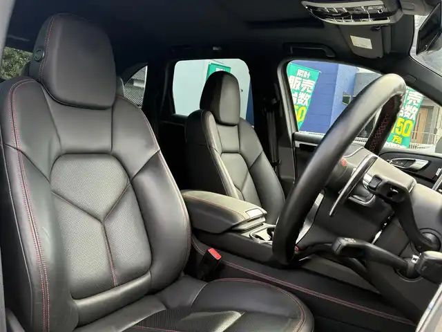 ポルシェ カイエン S ハイブリッド 熊本県 2013(平25)年 5万km ピュアホワイト サンルーフ/4WD/スーパーチャージャー/純正SDナビ/【フルセグTV/SD/CD/DVD/Bluetooth】/バックカメラ/クルーズコントロール/ダウンヒルアシストコントロール/本革シート/前席パワーシート/前席シートヒーター/電動リアゲート/純正19インチアルミホイール/社外サス（純正サス積込有）/パドルシフト/プライバシーガラス/オートLEDライト/横滑り防止装置/盗難防止装置/純正フロアマット/ダブル＋サイドエアバック/リモコンキー/スペアキー/取扱説明書/保証書