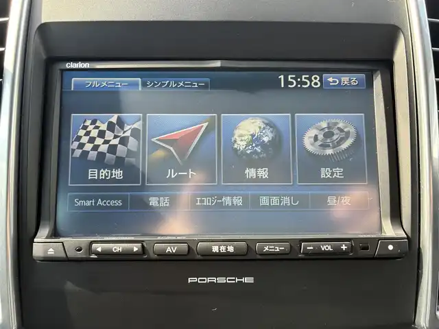 ポルシェ カイエン S ハイブリッド 熊本県 2013(平25)年 5万km ピュアホワイト サンルーフ/4WD/スーパーチャージャー/純正SDナビ/【フルセグTV/SD/CD/DVD/Bluetooth】/バックカメラ/クルーズコントロール/ダウンヒルアシストコントロール/本革シート/前席パワーシート/前席シートヒーター/電動リアゲート/純正19インチアルミホイール/社外サス（純正サス積込有）/パドルシフト/プライバシーガラス/オートLEDライト/横滑り防止装置/盗難防止装置/純正フロアマット/ダブル＋サイドエアバック/リモコンキー/スペアキー/取扱説明書/保証書
