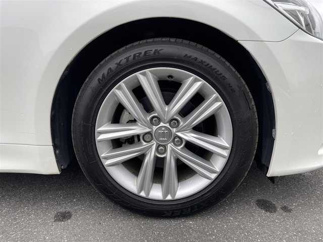 トヨタ クラウン ハイブリッド アスリートG 茨城県 2015(平27)年 5.8万km ホワイトパールクリスタルシャイン 純正HDDナビ/（フルセグTV/CD/DVD/AM/FM/BT）/バックカメラ/プリクラッシュセーフティシステム/レーダークルーズコントロール/黒本革シート/シートヒーター/ベンチレーション/本革巻きステアリング/ステアリングリモコン/運転席パワーシート/運転席シートメモリ/純正LEDヘッドライト/電動式リアサンシェード/純正ビルトインETC/前後ドライブレコーダー/純正フロアマット/ドアバイザー