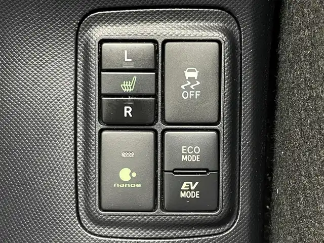 トヨタ アクア クロスオーバー グラム 埼玉県 2020(令2)年 4.3万km オリーブマイカM 純正ナビ/バックカメラ/フルセグ/衝突被害軽減ブレーキ/車線逸脱抑制装置/オートマチックハイビーム/クリアランスソナー/ETC/ドラレコ/シートヒーター/純正16インチAW/LEDヘッドライト/スマートキー