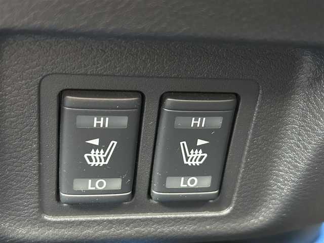 日産 セレナ e－パワー ハイウェイスター V 佐賀県 2018(平30)年 6.8万km ブリリアントホワイトパール プロパイロット/エマージェンシーブレーキ/インテリジェントクルーズコントロール/純正9インチナビ/・アラウンドビューモニター/・フルセグTV/BT/CD/DVD/純正フリップダウンモニター/インテリジェントルームミラー/純正ドライブレコーダー/シートヒーター/ハンドルヒーター/ハンズフリーパワースライドドア/両側パワースライドドア/LEDヘッドライト/純正15インチアルミホイール/フロアマット/エアバックW＋サイド＋カーテン/TEIN車高調/純正サスペンション車載/取扱説明書