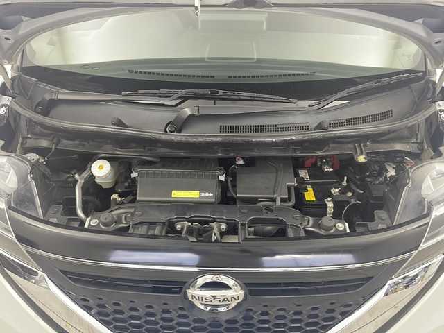 日産 ルークス ハイウェイスター X 栃木県 2020(令2)年 4.9万km フローズンバニラパール 純正SDナビ（BT/SD/CD/USB/iPod/AM/FM)/フルセグTV/エマージェンシーブレーキ/踏み間違い衝突防止アシスト/車線逸脱防止支援システム/ハイビームアシスト/ふらつき警報/先行者発進通知/全周囲カメラ/左側電動スライドドア/コーナーセンサー/LEDヘッドライト/ステアリングスイッチ/キーレススマートキー/電動格納ミラー/アイドリングストップ/ETC/プッシュスタート/ドアバイザー/純正フロアマット