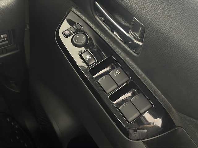 日産 ルークス ハイウェイスター X 栃木県 2020(令2)年 4.9万km フローズンバニラパール 純正SDナビ（BT/SD/CD/USB/iPod/AM/FM)/フルセグTV/エマージェンシーブレーキ/踏み間違い衝突防止アシスト/車線逸脱防止支援システム/ハイビームアシスト/ふらつき警報/先行者発進通知/全周囲カメラ/左側電動スライドドア/コーナーセンサー/LEDヘッドライト/ステアリングスイッチ/キーレススマートキー/電動格納ミラー/アイドリングストップ/ETC/プッシュスタート/ドアバイザー/純正フロアマット