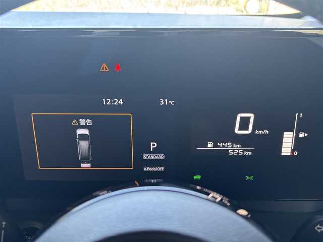 日産 セレナ e－パワー ハイウェイスター V 奈良県 2024(令6)年 0.1万km ダイヤモンドブラック ９インチ純正フルセグナビ(MM223D-Le)　/Ｂｌｕｅｔｏｏｔｈ　/フリップダウンモニター　/全方位モニター　/ＨＤＭＩ　/デジタルインナーミラー　/電動パーキングブレーキ　/ブレーキホールド　/ビルトインＥＴＣ/USBタイプC/両側パワースライドドア/前後ドライブレコーダー/純正アルミホイール/純正フロアマット