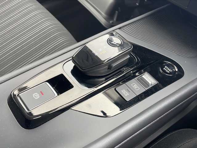 日産 ノート X 沖縄県 2024(令6)年 0.6万km ピュアホワイトパール 純正ナビ（MM223D-L）/フルセグＴＶ/Bluetooth/ビルドインＥＴＣ/電格ミラー/スマートキー/バックカメラ/クルーズコントロール/ドライブレコーダー前方/純正フロアマット/オートライト/ＬＥＤヘッドライト/Ｗエアバック