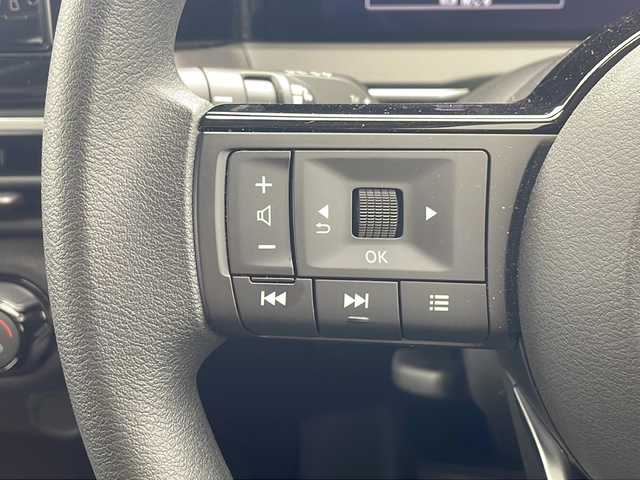 日産 ノート X 沖縄県 2024(令6)年 0.6万km ピュアホワイトパール 純正ナビ（MM223D-L）/フルセグＴＶ/Bluetooth/ビルドインＥＴＣ/電格ミラー/スマートキー/バックカメラ/クルーズコントロール/ドライブレコーダー前方/純正フロアマット/オートライト/ＬＥＤヘッドライト/Ｗエアバック