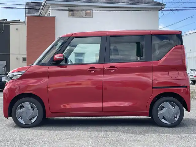 日産 ルークス X ターボ 道央・札幌 2024(令6)年 0.7万km スパークリングレッドM ４WD/純正ディーラーOPナビ/CD/SD/BT/フルセグ/エマージェンシーブレーキ/横滑り防止装置/レーンキープアシスト/クリアランスソナー/アラウンドビューモニター/アイドリングストップ/両側パワースライドドア/前席シートヒーター/ステアリングリモコン/ハンドルヒーター/プッシュスタート/スマートキー/LEDヘッドライト/オートライト/オートハイビーム/ヘッドライトレベライザー/電動格納ミラー/純正フロアマット/スペアキー