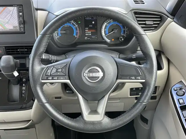 日産 ルークス X ターボ 道央・札幌 2024(令6)年 0.7万km スパークリングレッドM ４WD/純正ディーラーOPナビ/CD/SD/BT/フルセグ/エマージェンシーブレーキ/横滑り防止装置/レーンキープアシスト/クリアランスソナー/アラウンドビューモニター/アイドリングストップ/両側パワースライドドア/前席シートヒーター/ステアリングリモコン/ハンドルヒーター/プッシュスタート/スマートキー/LEDヘッドライト/オートライト/オートハイビーム/ヘッドライトレベライザー/電動格納ミラー/純正フロアマット/スペアキー