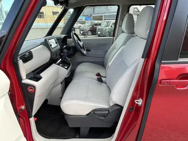 日産 ルークス X ターボ 道央・札幌 2024(令6)年 0.7万km スパークリングレッドM ４WD/純正ディーラーOPナビ/CD/SD/BT/フルセグ/エマージェンシーブレーキ/横滑り防止装置/レーンキープアシスト/クリアランスソナー/アラウンドビューモニター/アイドリングストップ/両側パワースライドドア/前席シートヒーター/ステアリングリモコン/ハンドルヒーター/プッシュスタート/スマートキー/LEDヘッドライト/オートライト/オートハイビーム/ヘッドライトレベライザー/電動格納ミラー/純正フロアマット/スペアキー