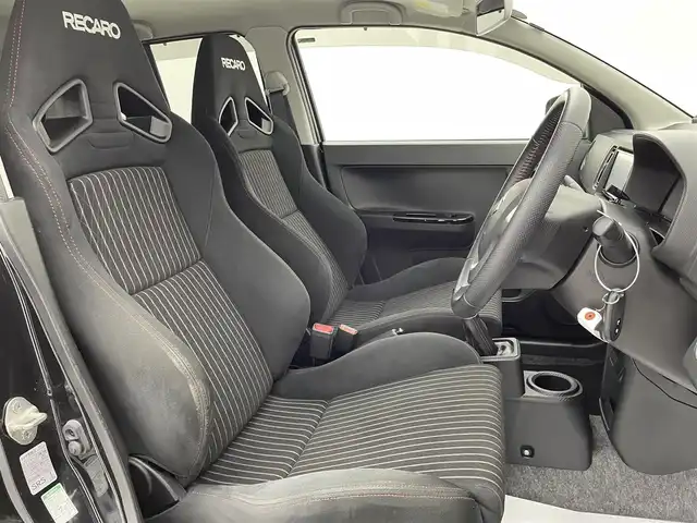 スズキ アルト ワークス 宮城県 2020(令2)年 2.6万km ブルーイッシュブラックパール3 純正ナビ　/純正ＲＥＣＡＲＯシート　/センター２本出マフラー　/スマートキー／プッシュスタート　/ＨＩＤヘッドライト　/フォグランプ　/フルセグＴＶ　/Ｂｌｕｅｔｏｏｔｈ　/純正１５インチＡＷ　/レッドキャリパー/オートライト /フルオートエアコン/革巻ステアリング/シフトノブ/ステアリングリモコン