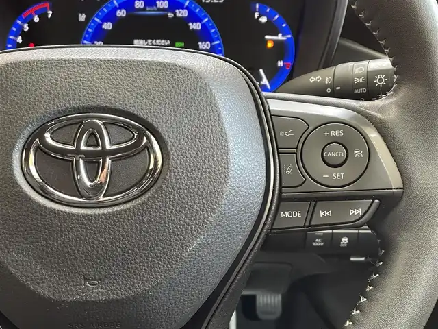 トヨタ カローラツーリング ハイブリッド ダブルバイビー 岩手県 2021(令3)年 8.8万km ホワイトパールクリスタルシャイン ４WD/ヘッドアップディスプレイ/トヨタセーフティセンス/プリクラッシュセーフティ/レーダークルーズコントロール/レーントレーシングアシスト/オートマチックハイビーム/ブラインドスポットモニター/リヤクロストラフィックアラート/クリアランスソナー/横滑り防止装置/オートブレーキホールド/前席シートヒーター/ステアリングヒーター/AC100V1500Wアクセサリーコンセント/純正ディスプレイオーディオ/ナビゲーション機能/フルセグTV/CD・DVDデッキ/バックカメラ/ETC2.0/ドライブレコーダー/LEDヘッドランプ/純正１７インチアルミホイール