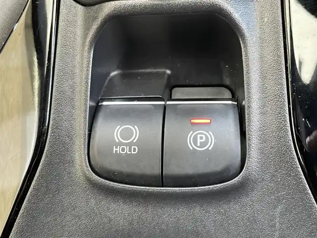 トヨタ カローラツーリング ハイブリッド ダブルバイビー 岩手県 2021(令3)年 8.8万km ホワイトパールクリスタルシャイン ４WD/ヘッドアップディスプレイ/トヨタセーフティセンス/プリクラッシュセーフティ/レーダークルーズコントロール/レーントレーシングアシスト/オートマチックハイビーム/ブラインドスポットモニター/リヤクロストラフィックアラート/クリアランスソナー/横滑り防止装置/オートブレーキホールド/前席シートヒーター/ステアリングヒーター/AC100V1500Wアクセサリーコンセント/純正ディスプレイオーディオ/ナビゲーション機能/フルセグTV/CD・DVDデッキ/バックカメラ/ETC2.0/ドライブレコーダー/LEDヘッドランプ/純正１７インチアルミホイール