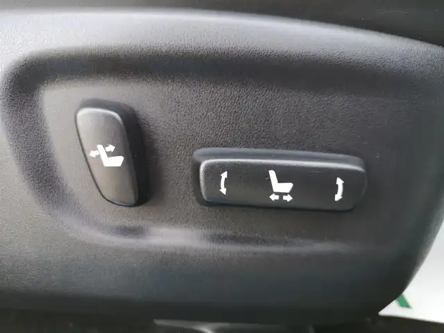 レクサス ＮＸ 200t バージョンL 茨城県 2016(平28)年 6.6万km ソニッククォーツ 純正ナビ/【AM・FM・CD・DVD・SD・USB・BT・VTR・AUX・TV】/サンルーフ/シートヒーター/エアシート/パワーシート/シートメモリ/ステアリングヒーター/100V電源/電動リアゲート/パドルシフト/レーダークルコン/ETC/Bカメラ/前後ドラレコ/ブレーキホールド/MTモード付AT/ステリモ