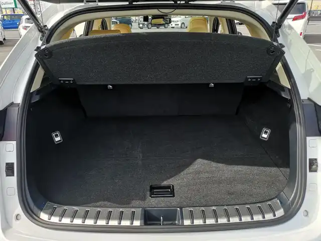 レクサス ＮＸ 200t バージョンL 茨城県 2016(平28)年 6.6万km ソニッククォーツ 純正ナビ/【AM・FM・CD・DVD・SD・USB・BT・VTR・AUX・TV】/サンルーフ/シートヒーター/エアシート/パワーシート/シートメモリ/ステアリングヒーター/100V電源/電動リアゲート/パドルシフト/レーダークルコン/ETC/Bカメラ/前後ドラレコ/ブレーキホールド/MTモード付AT/ステリモ