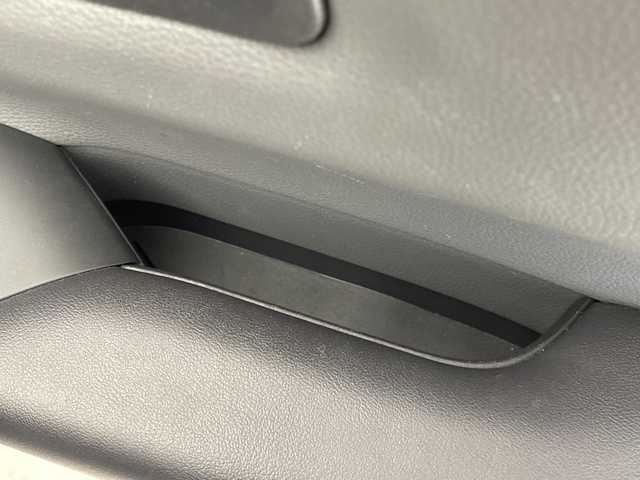 トヨタ プリウス U 愛知県 2024(令6)年 2.7万km グレー セーフティセンス　/純正８型ＤＡ　/レーダークルコン　/シートヒーター　/バックカメラ　/コーナーセンサー　/ＥＴＣ２．０　/ＬＥＤヘッド　/レーンキープ　/オートハイビーム　/前後ドラレコ　/プッシュスタート　/スマートキー