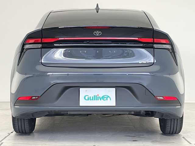 トヨタ プリウス U 愛知県 2024(令6)年 2.7万km グレー セーフティセンス　/純正８型ＤＡ　/レーダークルコン　/シートヒーター　/バックカメラ　/コーナーセンサー　/ＥＴＣ２．０　/ＬＥＤヘッド　/レーンキープ　/オートハイビーム　/前後ドラレコ　/プッシュスタート　/スマートキー