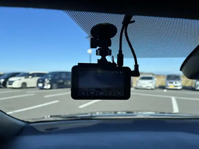 トヨタ カローラツーリング ハイブリッド ダブルバイビー 鳥取県 2022(令4)年 1.6万km スパークリングブラックパールクリスタルシャイン ４WD/純正ナビ/フルセグ/BT/USB/バックカメラ/ETC2.0/前後ドライブレコーダー/ハーフレザーシート/前席シートヒーター/ステアリングヒーター/モデリスタエアロ/フロント/リア/サイド/レーダークルーズコントロール/レーンキープアシスト/デジタルインナーミラー/LEDヘットライト/純正17インチアルミホイール/プッシュエンジンスタート/フロアマット/ドアバイザー/取扱説明書/スペアキー