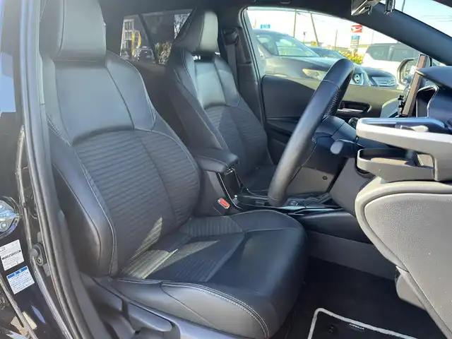 トヨタ カローラツーリング ハイブリッド ダブルバイビー 鳥取県 2022(令4)年 1.6万km スパークリングブラックパールクリスタルシャイン ４WD/純正ナビ/フルセグ/BT/USB/バックカメラ/ETC2.0/前後ドライブレコーダー/ハーフレザーシート/前席シートヒーター/ステアリングヒーター/モデリスタエアロ/フロント/リア/サイド/レーダークルーズコントロール/レーンキープアシスト/デジタルインナーミラー/LEDヘットライト/純正17インチアルミホイール/プッシュエンジンスタート/フロアマット/ドアバイザー/取扱説明書/スペアキー