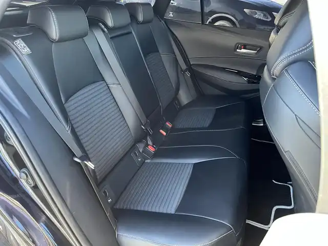 トヨタ カローラツーリング ハイブリッド ダブルバイビー 鳥取県 2022(令4)年 1.6万km スパークリングブラックパールクリスタルシャイン ４WD/純正ナビ/フルセグ/BT/USB/バックカメラ/ETC2.0/前後ドライブレコーダー/ハーフレザーシート/前席シートヒーター/ステアリングヒーター/モデリスタエアロ/フロント/リア/サイド/レーダークルーズコントロール/レーンキープアシスト/デジタルインナーミラー/LEDヘットライト/純正17インチアルミホイール/プッシュエンジンスタート/フロアマット/ドアバイザー/取扱説明書/スペアキー