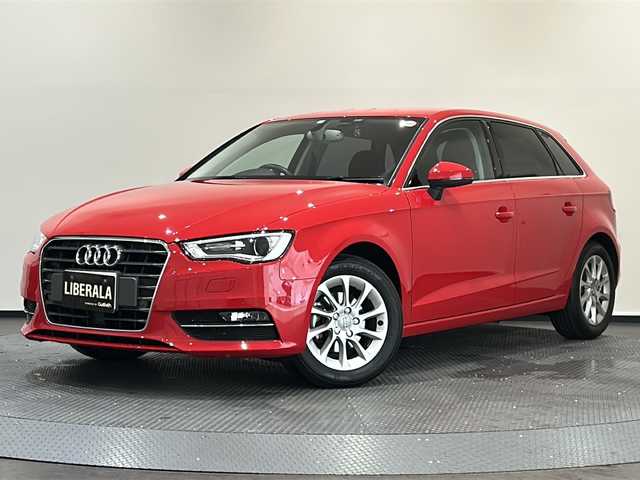 アウディ Ａ３ スポーツバック 1．4 TFSI 新潟県 2014(平26)年 3.9万km ブリリアントレッド MMIナビゲーションシステム/・ステアリングマルチファンクション/・パドルシフト/フルセグTV/Bluetooth/USB/CD/DVD/アクティブクルーズコントロール/ドライブレコーダー/ビルトインETC/レザーパッケージ/・ミラノレザー/・パワーシート/・ランバーサポート４ウェイ/・シートヒーター/コンビニエンスパッケージ/・アドバンストキー/・リヤビューカメラ/・アウディパーキングシステム