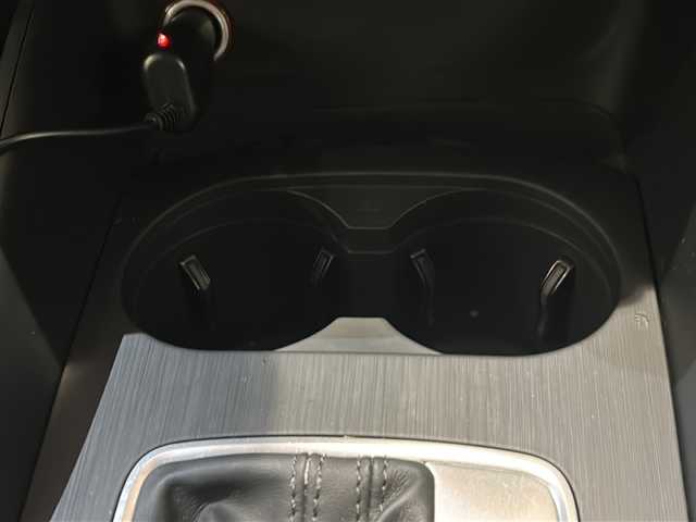 アウディ Ａ３ スポーツバック 1．4 TFSI 新潟県 2014(平26)年 3.9万km ブリリアントレッド MMIナビゲーションシステム/・ステアリングマルチファンクション/・パドルシフト/フルセグTV/Bluetooth/USB/CD/DVD/アクティブクルーズコントロール/ドライブレコーダー/ビルトインETC/レザーパッケージ/・ミラノレザー/・パワーシート/・ランバーサポート４ウェイ/・シートヒーター/コンビニエンスパッケージ/・アドバンストキー/・リヤビューカメラ/・アウディパーキングシステム