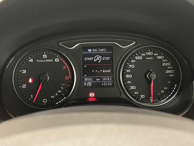 アウディ Ａ３ スポーツバック 1．4 TFSI 新潟県 2014(平26)年 3.9万km ブリリアントレッド MMIナビゲーションシステム/・ステアリングマルチファンクション/・パドルシフト/フルセグTV/Bluetooth/USB/CD/DVD/アクティブクルーズコントロール/ドライブレコーダー/ビルトインETC/レザーパッケージ/・ミラノレザー/・パワーシート/・ランバーサポート４ウェイ/・シートヒーター/コンビニエンスパッケージ/・アドバンストキー/・リヤビューカメラ/・アウディパーキングシステム