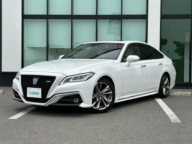 トヨタ クラウン ハイブリッド RS アドバンス 和歌山県 2022(令4)年 3.1万km プレシャスホワイトパール 純正メーカーナビ/フルセグTV/（BT/CD/DVD/AM/FM）/全方位カメラ/横滑り防止/レーンディパーチャーアラート/衝突軽減ブレーキ/ブラインドスポットモニター/レーダークルーズコントロール/アイドリングストップ/シートヒーター/シートクーラー/パドルシフト/ドラレコ/ETC/LEDライト/フォグランプ/プッシュスタート/ハンドルスイッチ/スマートキー/純正フロアマット/純正アルミホイール/ウインカー付ドアミラー/革巻ハンドル