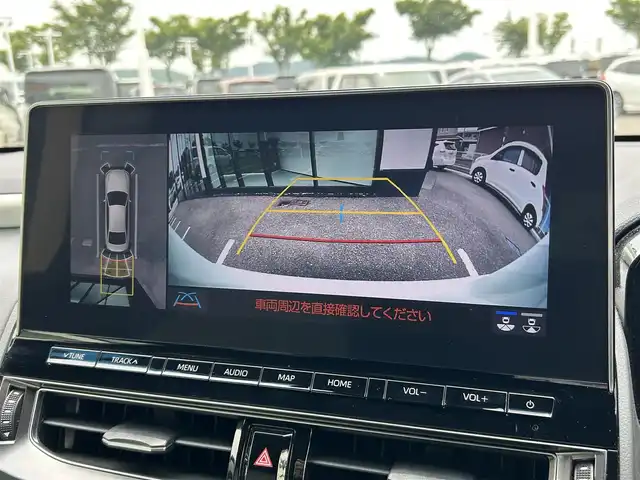 トヨタ クラウン ハイブリッド RS アドバンス 和歌山県 2022(令4)年 3.1万km プレシャスホワイトパール 純正メーカーナビ/フルセグTV/（BT/CD/DVD/AM/FM）/全方位カメラ/横滑り防止/レーンディパーチャーアラート/衝突軽減ブレーキ/ブラインドスポットモニター/レーダークルーズコントロール/アイドリングストップ/シートヒーター/シートクーラー/パドルシフト/ドラレコ/ETC/LEDライト/フォグランプ/プッシュスタート/ハンドルスイッチ/スマートキー/純正フロアマット/純正アルミホイール/ウインカー付ドアミラー/革巻ハンドル