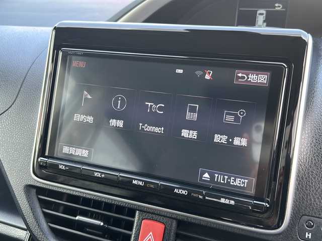 トヨタ ヴォクシー ZS 煌Ⅱ 千葉県 2016(平28)年 9万km ホワイトパールクリスタルシャイン ワンオーナー/純正9型SDナビ【NSZT-Y66T】/フルセグTV/DVD/CD/Bluetooth/12型フリップダウンモニター/バックカメラ/ETC/衝突軽減ブレーキ/レーンキープアシスト/LEDヘッドライト/純正16インチアルミホイール/スマートキー/LEDヘッドライト/オートライト/ステアリングスイッチ/ドアバイザー/社外フロアマット/スペアキー/保証書/取扱説明書