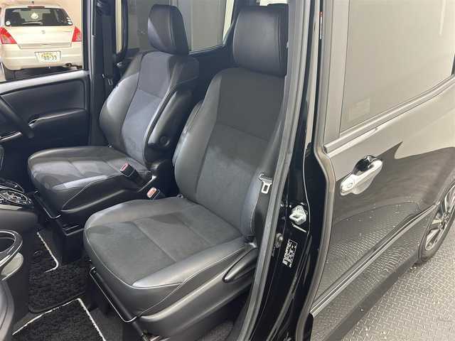 トヨタ ノア Si ダブルバイビーⅡ 愛媛県 2020(令2)年 3.8万km ブラック 純正10インチナビ/(Bluetooth/フルセグ)/フロント/バックカメラ/純正12インチフリップダウンモニター/前後ドライブレコーダー(CL-03AP)/衝突被害軽減ブレーキ/レーンキープアシスト/コーナーセンサー/USB/ETC2.0/オートマチックハイビーム/オートライト/フォグランプ/アイドリングストップ/サイドサンシェード/ステアリングスイッチ/スペアキー/取扱説明書/保証書