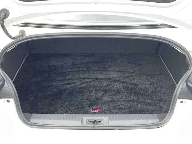 トヨタ ８６ GR 富山県 2018(平30)年 2.6万km クリスタルホワイトパール 6速MT/純正SDナビ（NSZT-W66T）/フルセグ/Bluetooth/バックカメラ/ETC/ドライブレコーダー/GR専用キャリパー/GR専用レカロシート/社外水温メーター/社外油圧メーター/社外油温メーター/クルーズコントロール/レーダー探知機