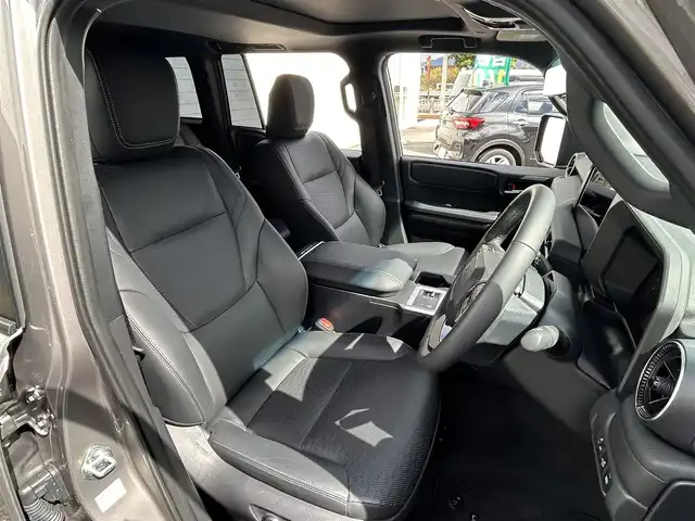 トヨタ ランドクルーザー ２５０ VX 愛知県 2024(令6)年 2.3万km アバンギャルドブロンズメタリック ワンオーナー/純正メモリナビ/フルセグテレビ/バックカメラ/アラウンドビュー/Bluetooth/ウィンカーミラー/クルーズコントロール/プッシュスタート/ビルトインETC2.0/パワーバックドア/デジタルインナーミラー/衝突軽減ブレーキ/BSM