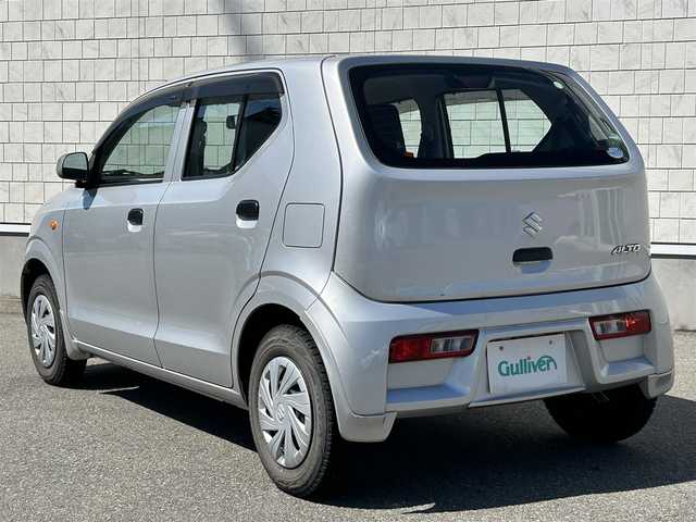 スズキ アルト F 山口県 2015(平27)年 1.9万km シルキーシルバーメタリック ５速マニュアル/ワンオーナー/禁煙車/Ｗエアバック/キーレスエントリー/純正ＣＤ/横滑り防止装置/走行１８４６２Ｋｍ/取扱説明書/保証書/フロアマット/スペアキー/夏冬タイヤ有り